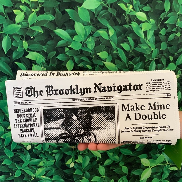 Kate Spade Glitzy Ritzy Newspaper Clutch Tyvek - Picture 2 of 8